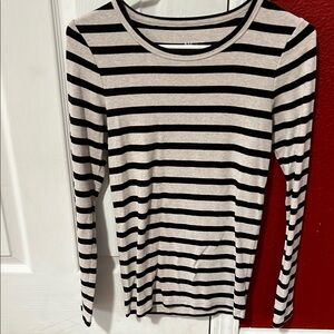 GAP Black and White Fitted Long Sleeve Tee